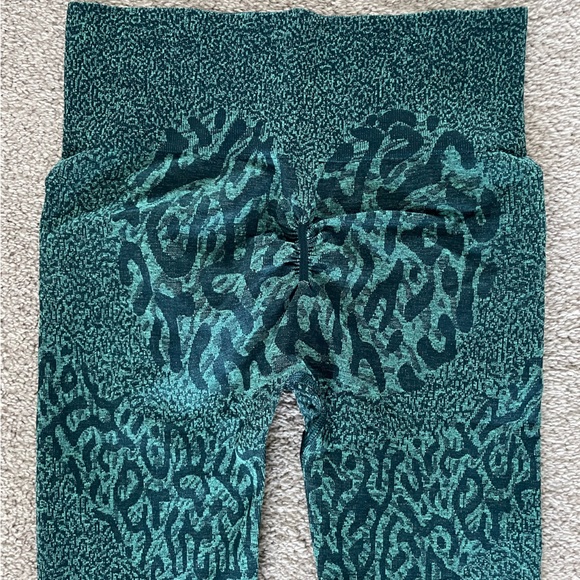 Gym shark Leopard Leggings - Picture 5 of 5